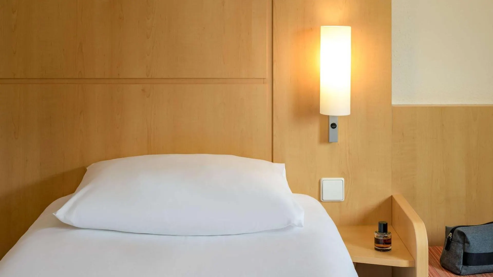 Ibis Stuttgart Airport Messe Hotel Leinfelden-Echterdingen