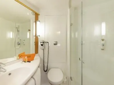 **  Ibis Stuttgart Airport Messe Hotel Leinfelden-Echterdingen Germany