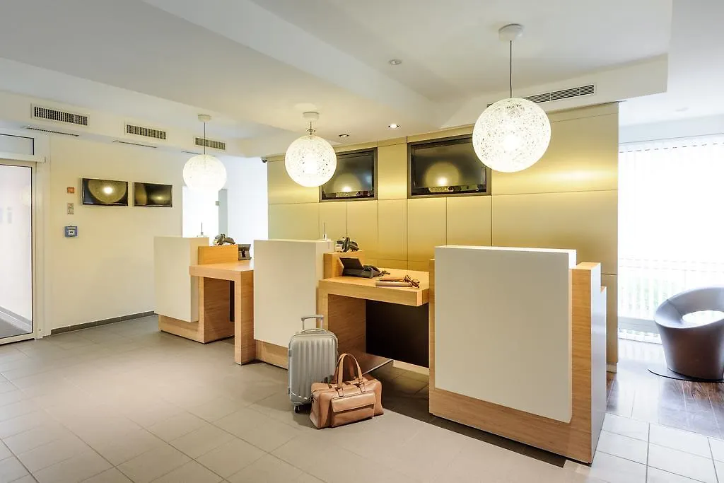 Ibis Stuttgart Airport Messe Hotel Leinfelden-Echterdingen 2*,  Germany